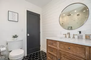 1253 Valley Rd, Wayne, NJ 07470 - Photo 15