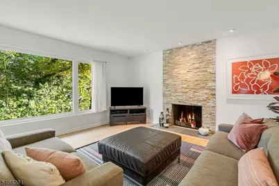 40 Burnett Ter, West Orange Township, NJ 07052 - Photo 5