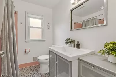 40 Burnett Ter, West Orange Township, NJ 07052 - Photo 23