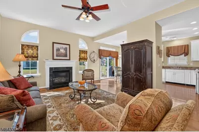 32 Daulton Dr, Franklin Township, NJ 08873 - Photo 15