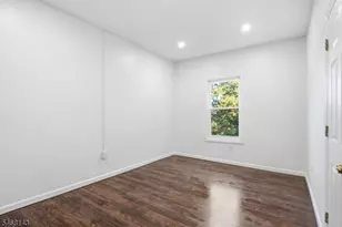 16 Seymour Ave, Newark, NJ 07108 - Photo 13