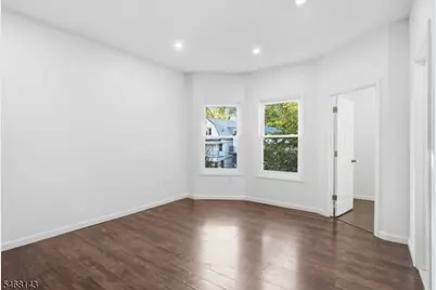 16 Seymour Ave, Newark, NJ 07108 - Photo 23