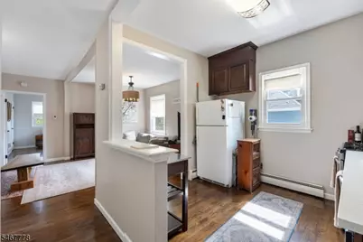 9 Cherry Pl, Maplewood Twp., NJ 07040 - Photo 19