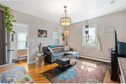 9 Cherry Pl, Maplewood Twp., NJ 07040 - Photo 3