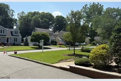 33 Longacre Drive, Livingston, NJ 07039 - Photo 27