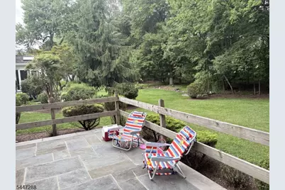 33 Longacre Drive, Livingston, NJ 07039 - Photo 23