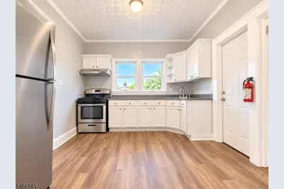 47 E Henry St, Linden, NJ 07036 - Photo 35