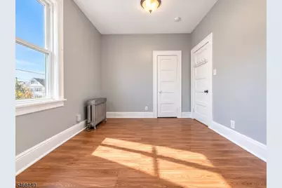 47 E Henry St, Linden, NJ 07036 - Photo 21