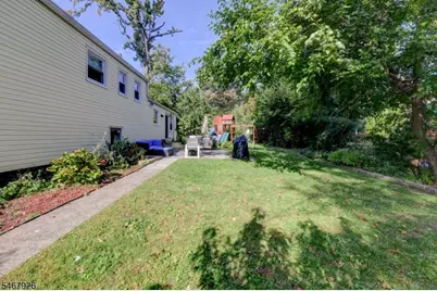 10 Lynn Dr, Springfield, NJ 07081 - Photo 25