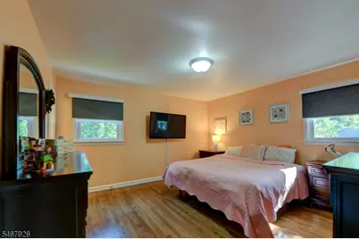 10 Lynn Dr, Springfield, NJ 07081 - Photo 13