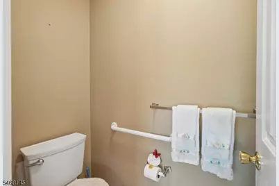 135 Grantham Dr, Franklin Township, NJ 08873 - Photo 23