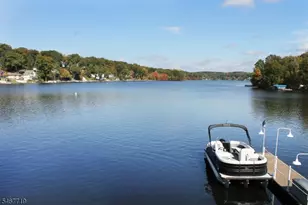 25 Waterside Dr, Jefferson Township, NJ 07849 - Photo 13