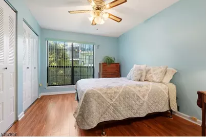 401 Danbury Ln #401, East Brunswick Township, NJ 08816 - Photo 15