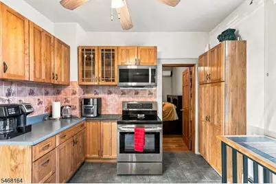 72 Wesley St, Clifton, NJ 07013 - Photo 3