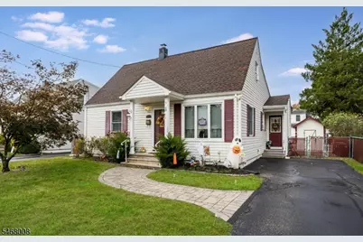 9 Rockridge Rd, Wanaque, NJ 07420 - Photo 1
