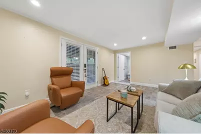 12 Knollwood Dr, Livingston, NJ 07039 - Photo 31