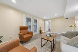 12 Knollwood Dr, Livingston, NJ 07039 - Photo 31