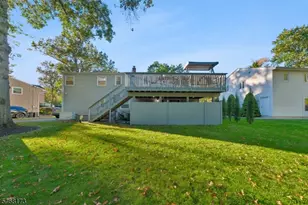 12 Knollwood Dr, Livingston, NJ 07039 - Photo 41