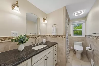 12 Knollwood Dr, Livingston, NJ 07039 - Photo 21