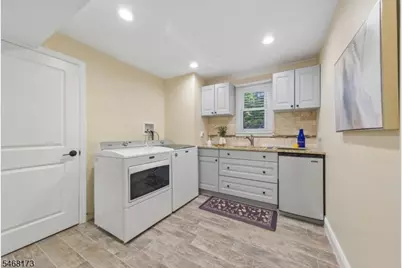 12 Knollwood Dr, Livingston, NJ 07039 - Photo 25