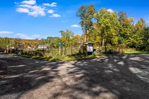 125 Glenbrook Rd, Morris Plains, NJ 07950 - Photo 23