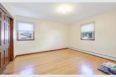 325 Grant Ave, Lyndhurst Township, NJ 07071 - Photo 11