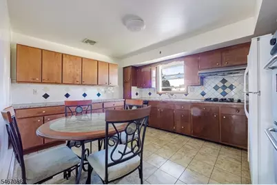 325 Grant Ave, Lyndhurst Township, NJ 07071 - Photo 25