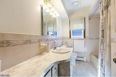 325 Grant Ave, Lyndhurst Township, NJ 07071 - Photo 17