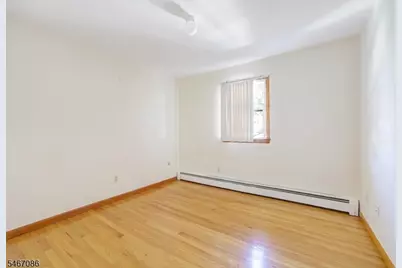 325 Grant Ave, Lyndhurst Township, NJ 07071 - Photo 23