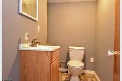 646 Lincoln Ave, Pompton Lakes, NJ 07442 - Photo 27