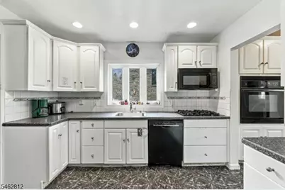 19 W Bayview Ave, Englewood, NJ 07632 - Photo 5