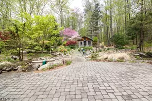 31 Kent Rd, Hampton Township, NJ 07860 - Photo 31