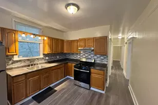 324 Hawthorne Ave, Newark, NJ 07112 - Photo 1
