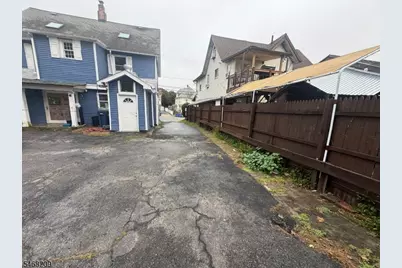 121 W Clinton St, Dover, NJ 07801 - Photo 5