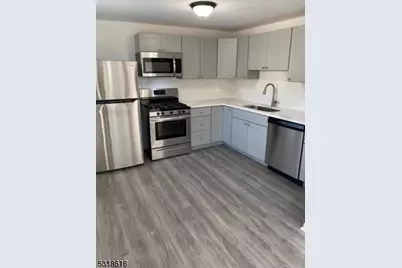 19 Mountainview Pl, Montclair, NJ 07042 - Photo 3