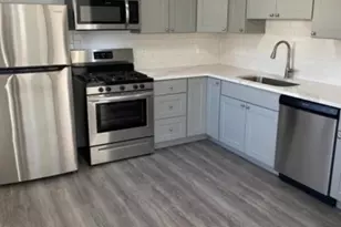 19 Mountain View Pl, Montclair, NJ 07042 - Photo 3