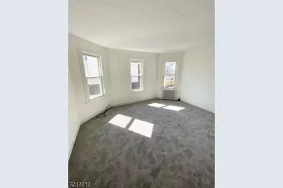 19 Mountainview Pl, Montclair, NJ 07042 - Photo 5