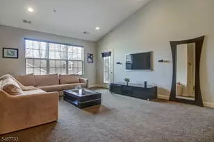 1302 Meadow Brook Ct, Hanover Township, NJ 07981 - Photo 5