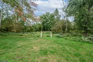 125 Princeton Ln, North Plainfield, NJ 07063 - Photo 27