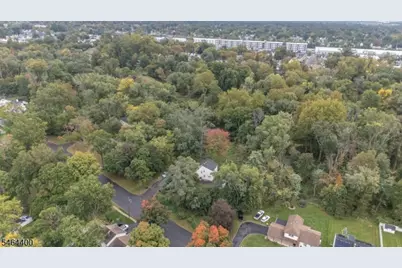 125 Princeton Ln, North Plainfield, NJ 07063 - Photo 39