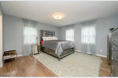 125 Princeton Ln, North Plainfield, NJ 07063 - Photo 15