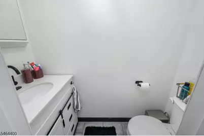 125 Princeton Ln, North Plainfield, NJ 07063 - Photo 13