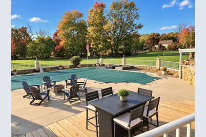 11 Grandview Cir, Raritan Township, NJ 08822 - Photo 5