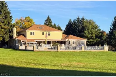 11 Grandview Cir, Raritan Township, NJ 08822 - Photo 7