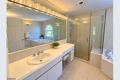 11 Grandview Cir, Raritan Township, NJ 08822 - Photo 23