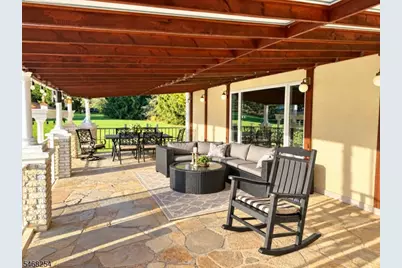 11 Grandview Cir, Raritan Township, NJ 08822 - Photo 9