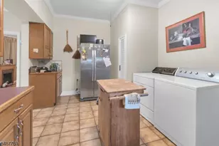 44 Oakland Terrace, Newark, NJ 07106 - Photo 11