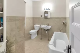 44 Oakland Terrace, Newark, NJ 07106 - Photo 27