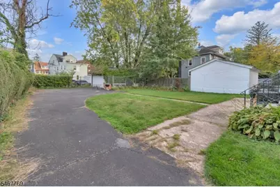 44 Oakland Terr, Newark, NJ 07106 - Photo 5