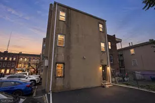 592 N 6th St, Newark, NJ 07107 - Photo 15